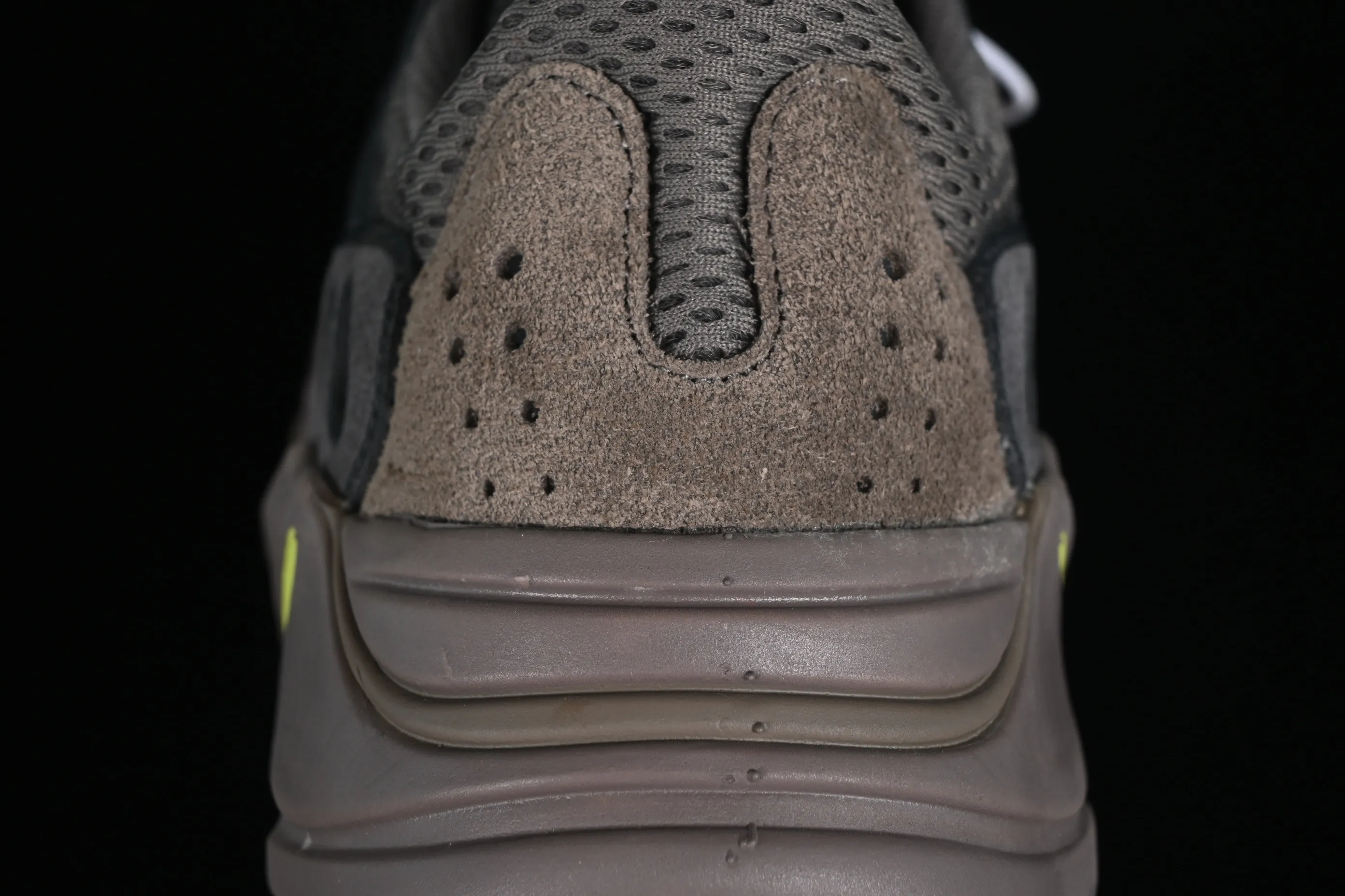 All Categories Ad Yeezy Coconut Series G Version Ad Calabasas Yeezy Boost 700 Runner EE9614 Kanye Coconut 700 3M Reflective Running Shoes